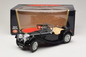 Jaguar SS100 Roadster Preto Bburago 1:18 3006-M3 Metal - imagem 6 de 6