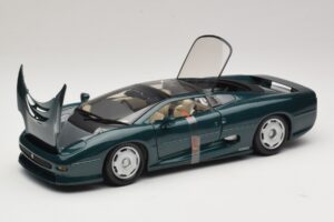 Jaguar XJ220 Verde Metálico Maisto 1:18 31807 Metal - imagem 2 de 8