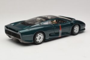 Jaguar XJ220 Verde Metálico Maisto 1:18 31807 Metal - imagem 3 de 8