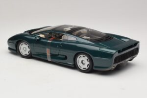 Jaguar XJ220 Verde Metálico Maisto 1:18 31807 Metal - imagem 7 de 8