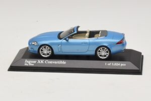 Jaguar XK X150 Cabriolet Azul Claro Metálico Minichamps 1:43 400130530 Metal
