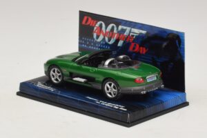Jaguar XKR X100 Roadster Die Another Day Minichamps 1:43 045149 Metal - imagem 3 de 5