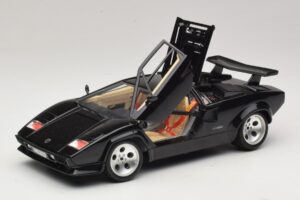 Lamborghini Countach 5000 Quattrovalvole Preto Bburago 1:18 3337 Metal - imagem 2 de 8