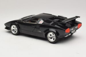 Lamborghini Countach 5000 Quattrovalvole Preto Bburago 1:18 3337 Metal - imagem 7 de 8
