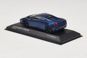 Lamborghini Gallardo Blue Metallic Minichamps 1:43 400103505 Metal - imagem 3 de 5
