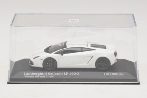 Lamborghini Gallardo LP550-2 Tricolore Branco Minichamps 1:43 400103801 Metal - imagem 4 de 5