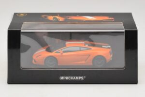 Lamborghini Gallardo LP550-2 Valentino Balboni Minichamps 1:43 436103802 Metal - imagem 5 de 5