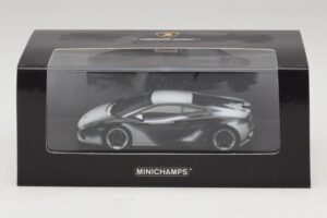 Lamborghini Gallardo LP560-4 Academy of Ice Preto Minichamps 1:43 436103800 Metal - imagem 5 de 5