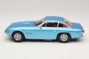 Lamborghini Islero S Azul Claro Metálico KK-Scale 1:18 KKDC181581 Metal - imagem 3 de 6