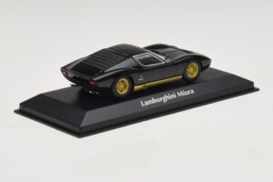 Lamborghini Miura P400 Preto Maxichamps 1:43 940103000 Metal - imagem 2 de 5