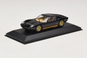 Lamborghini Miura P400 Preto Minichamps 1:43 430103004 Metal - imagem 2 de 5