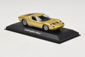 Lamborghini Miura P400 Dourado Maxichamps 1:43 940103002 Diecast - imagem 3 de 5