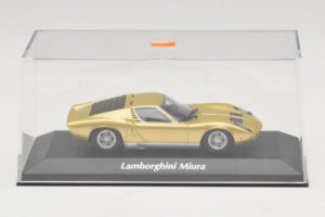 Lamborghini Miura P400 Dourado Maxichamps 1:43 940103002 Diecast - imagem 4 de 5