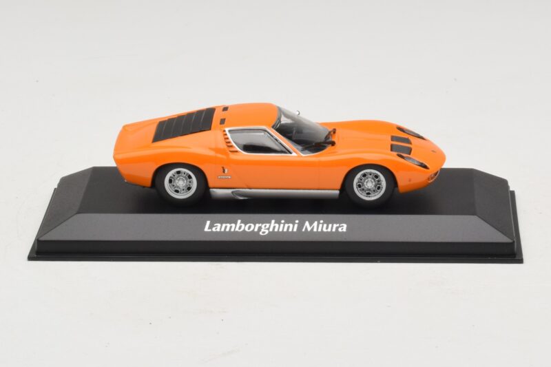 Lamborghini Miura P400 Laranja Maxichamps 1:43 940103001 Metal