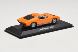 Lamborghini Miura P400 Laranja Maxichamps 1:43 940103001 Metal - imagem 2 de 5
