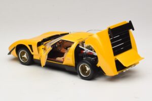 Lamborghini Miura SVR Amarelo & Preto Kyosho 1:18 08319GY Metal - imagem 5 de 8