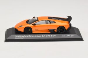 Lamborghini Murcielago LP670-4 SV Laranja Metálico Minichamps 1:43 400103942 Metal