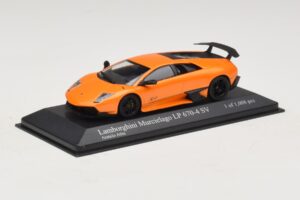 Lamborghini Murcielago LP670-4 SV Laranja Metálico Minichamps 1:43 400103942 Metal - imagem 2 de 5
