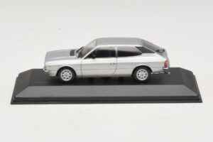 Lancia Beta HPE Prateado Minichamps 1:43 400125711 Metal