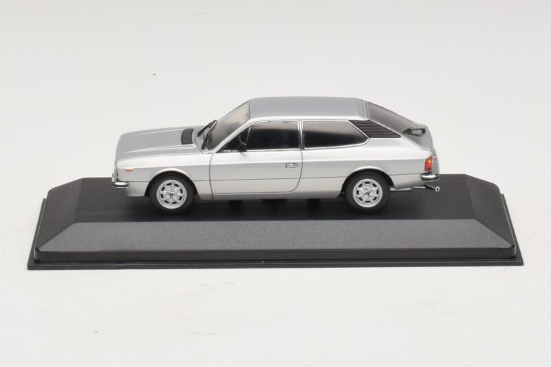 Lancia Beta HPE Prateado Minichamps 1:43 400125711 Metal