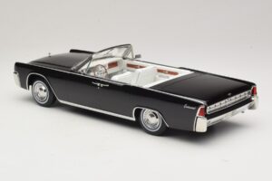Lincoln Continental Convertible Preto Bad Boys KK-Scale 1:18 KKDC181521 Metal - imagem 6 de 7