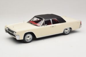 Lincoln Continental Convertible Branco John F. Kennedy KK-Scale 1:18 KKDC181523 Metal - imagem 2 de 7