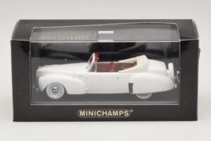 Lincoln Continental Descapotável Branco Minichamps 1:43 400082501 Metal - imagem 5 de 5