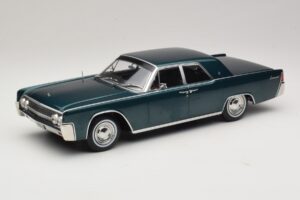 Lincoln Continental Verde Escuro Metálico Matrix Reloaded & Revolutions KK-Scale 1:18 KKDC181481 Metal