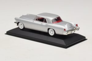 Lincoln Continental Mark II Prateado Minichamps 1:43 400082301 Metal - imagem 3 de 4