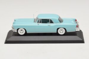 Lincoln Continental Mark II Turquesa Minichamps 1:43 Lincoln Continental Mark II Turquesa Minichamps 1:43 400082305 Metal