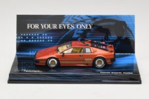 Lotus Esprit Turbo For Your Eyes Only Minichamps 1:43 400135260 Metal - imagem 2 de 6