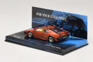 Lotus Esprit Turbo For Your Eyes Only Minichamps 1:43 400135260 Metal - imagem 4 de 6