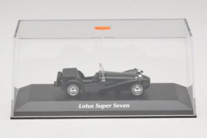 Lotus Super Seven Verde Maxichamps 1:43 940113630 Diecast - imagem 4 de 5