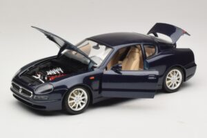 Maserati 3200 GT Azul Bburago 1:18 3371-P1 Metal - imagem 2 de 8