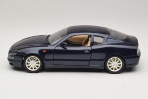 Maserati 3200 GT Azul Bburago 1:18 3371-P1 Metal - imagem 4 de 8