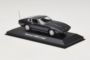 Maserati Ghibli Castanho Metálico Maxichamps 1:43 940123320 Metal - imagem 3 de 5