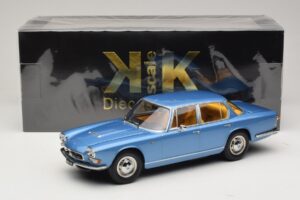 Maserati Quattroporte I Azul Claro Metálico KK-Scale 1:18 KKDC181514 Metal - imagem 6 de 6