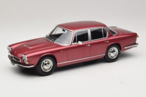 Maserati Quattroporte I Vermelho Metálico KK-Scale 1:18 KKDC181512 Metal