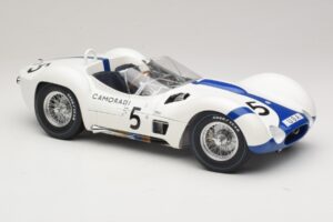 Maserati Tipo 61 #5 Camoradi S. Moss / D. Gurney 1000km Nurburgring Winner 1960 Minichamps 1:12 120601205 Metal - imagem 6 de 8