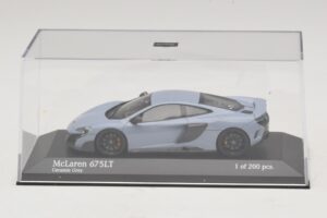 McLaren 675LT Ceramic Grey Minichamps 1:43 537154420 Diecast - imagem 4 de 5