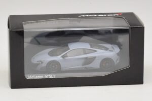 McLaren 675LT Ceramic Grey Minichamps 1:43 537154420 Diecast - imagem 5 de 5