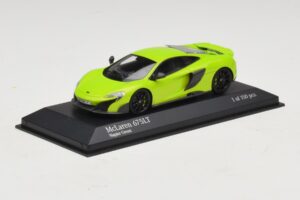 McLaren 675LT Napier Green Minichamps 1:43 537154422 Diecast - imagem 2 de 5