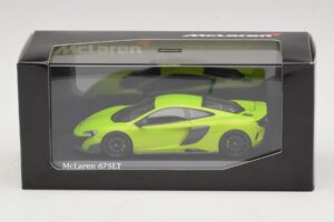 McLaren 675LT Napier Green Minichamps 1:43 537154422 Diecast - imagem 5 de 5