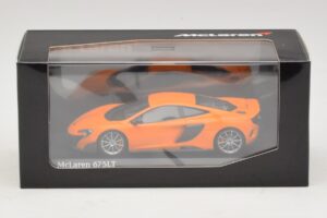 McLaren 675LT Laranja Minichamps 1:43 537154421 Diecast - imagem 5 de 5