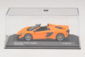 McLaren 675LT Spider Laranja Minichamps 1:43 537154431 Diecast - imagem 4 de 5