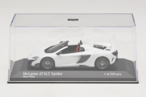 McLaren 675LT Spider Silica White Minichamps 1:43 537154432 Diecast - imagem 4 de 5