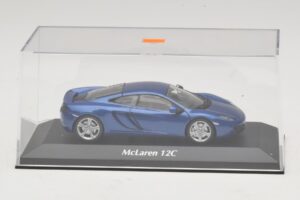 McLaren MP4-12C Blue Metallic Maxichamps 1:43 940133021 Metal - imagem 4 de 5