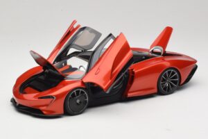 McLaren Speedtail Volcano Orange AUTOart 1:18 76088 Compósito - imagem 2 de 8