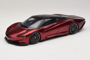 McLaren Speedtail Volcano Red AUTOart 1:18 76087 Compósito