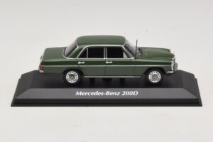 Mercedes 200D W115 Verde Escuro Maxichamps 1:43 940034001 Diecast